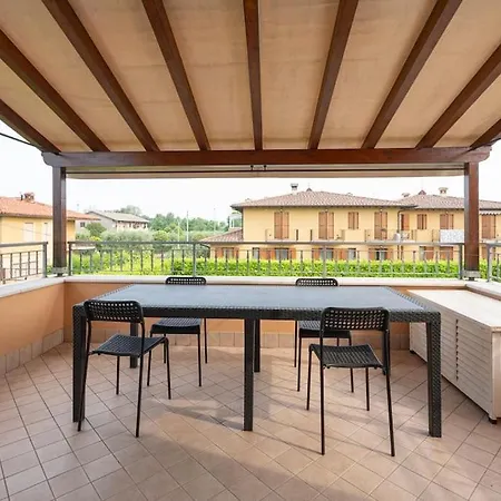 La Terrazza In Con Piscina *